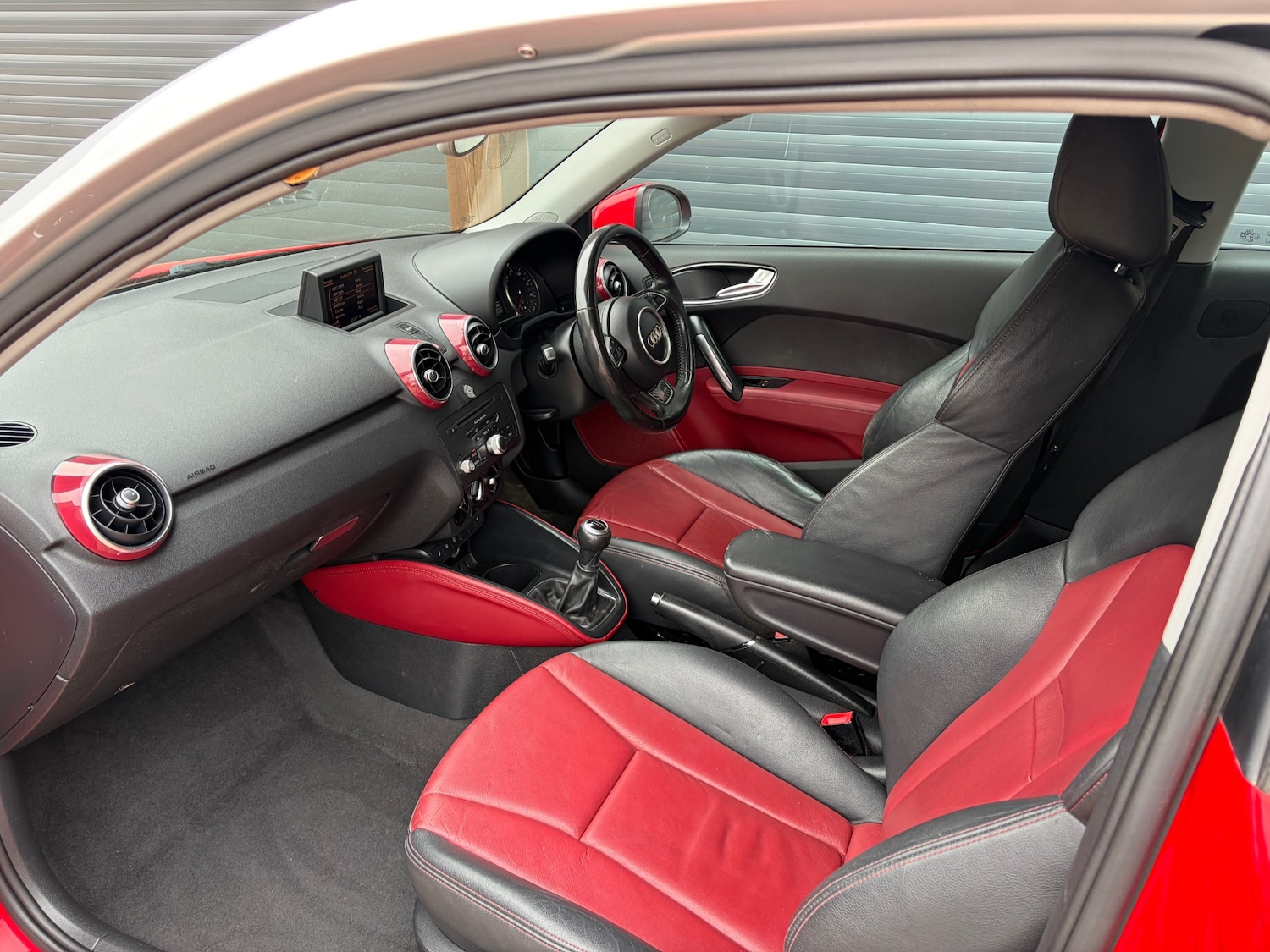 Used Audi A1 2010 for sale - 78084972: Photo 8