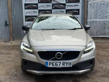 Used Volvo V40 Cross Country 2017 for sale - 75339724: Photo