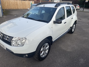 Used Dacia Duster 2015 for sale - 78782418: Photo