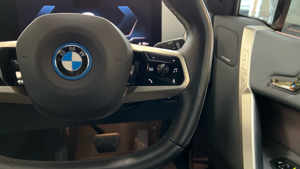 Used BMW iX 2022 for sale - 76788283: Photo 18