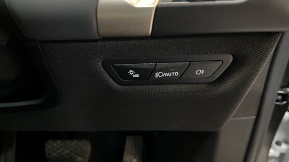 Used BMW iX 2022 for sale - 76788283: Photo 40