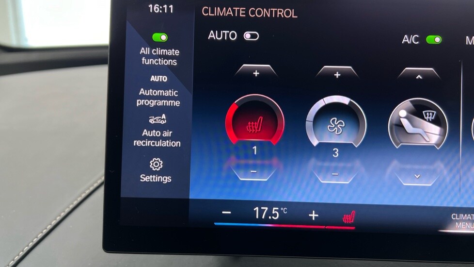 Used BMW iX 2022 for sale - 76788283: Photo 43