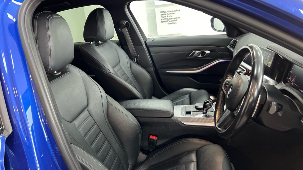 Used BMW 3 Series 2021 for sale - 76458770: Photo 11