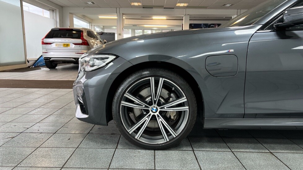 Used BMW 3 Series 2021 for sale - 76289983: Photo 25