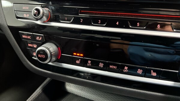 Used BMW 5 Series 2019 for sale - 76244488: Photo 33