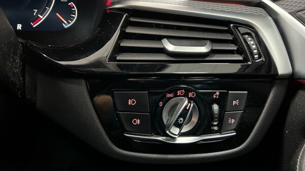 Used BMW 5 Series 2019 for sale - 76244488: Photo 34