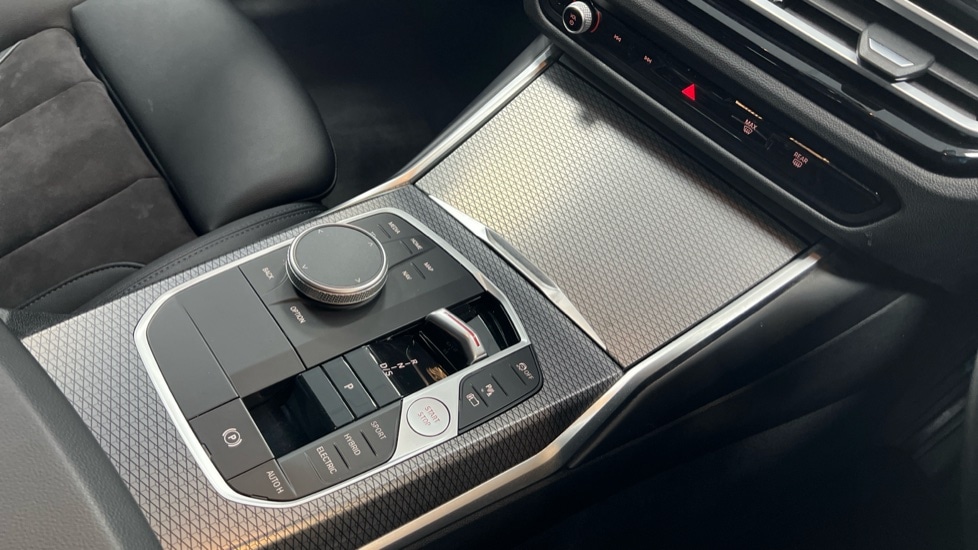 Used BMW 3 Series 2022 for sale - 76921931: Photo 10