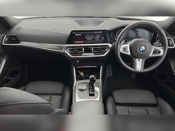 Used BMW 3 Series 2021 for sale - 75610581: Photo