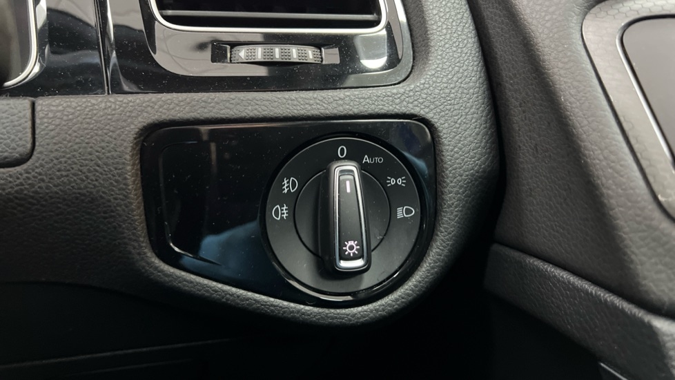 Used Volkswagen Golf 2018 for sale - 76766268: Photo 31