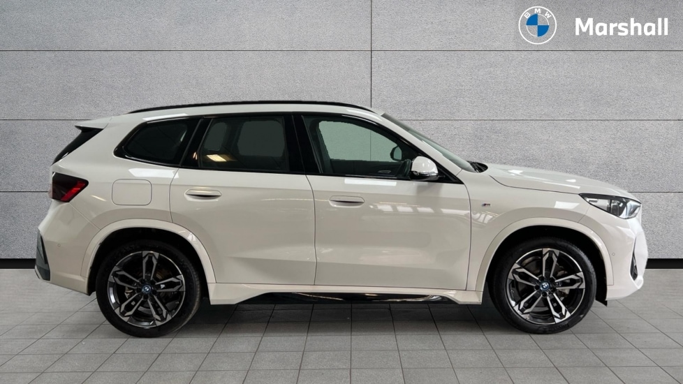 Used BMW iX1 2023 for sale - 76393695: Photo 3