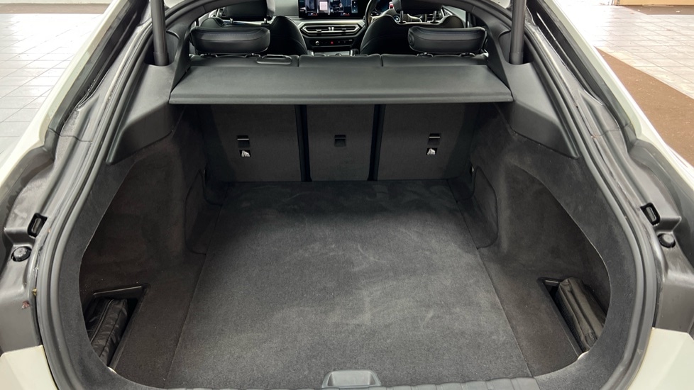 Used BMW i4 2022 for sale - 76441948: Photo 13