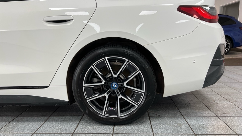 Used BMW i4 2022 for sale - 76441948: Photo 26