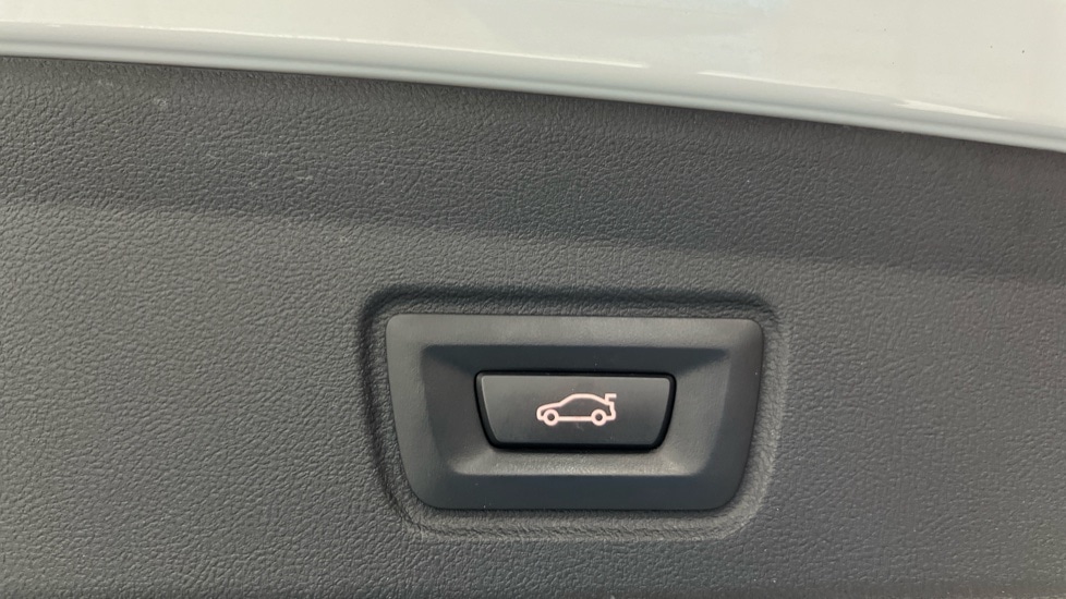 Used BMW i4 2022 for sale - 76441948: Photo 33