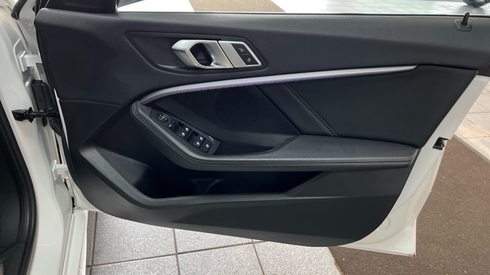 Used BMW 1 Series 2021 for sale - 76630139: Photo 32