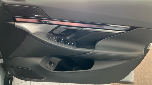 Used BMW i5 2024 for sale - 75394255: Photo 32