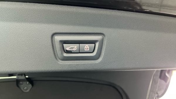 Used BMW i4 2022 for sale - 76321837: Photo 32