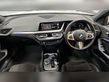 Used BMW 1 Series 2024 for sale - 76722310: Photo