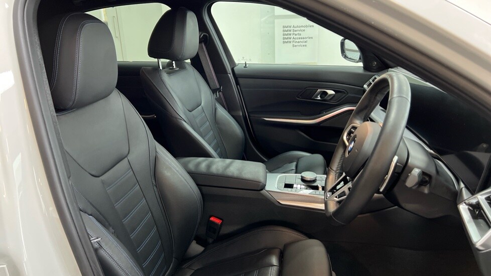 Used BMW 3 Series 2024 for sale - 76731579: Photo 11