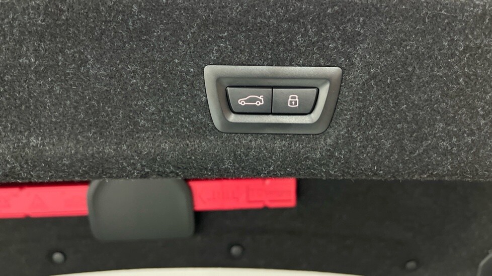 Used BMW 3 Series 2024 for sale - 76731579: Photo 34