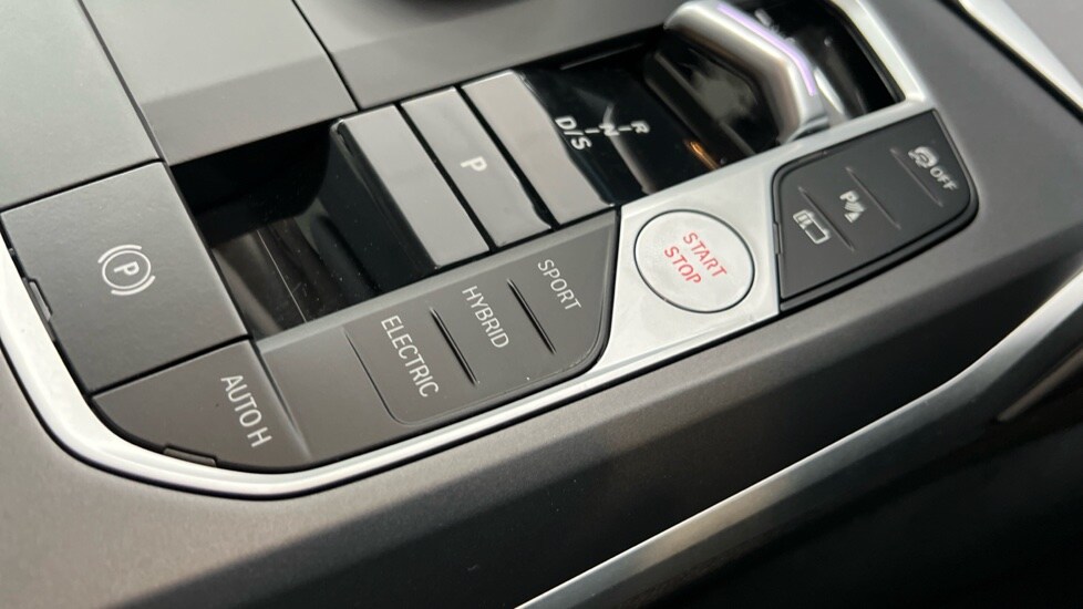 Used BMW 3 Series 2025 for sale - 75943454: Photo 19