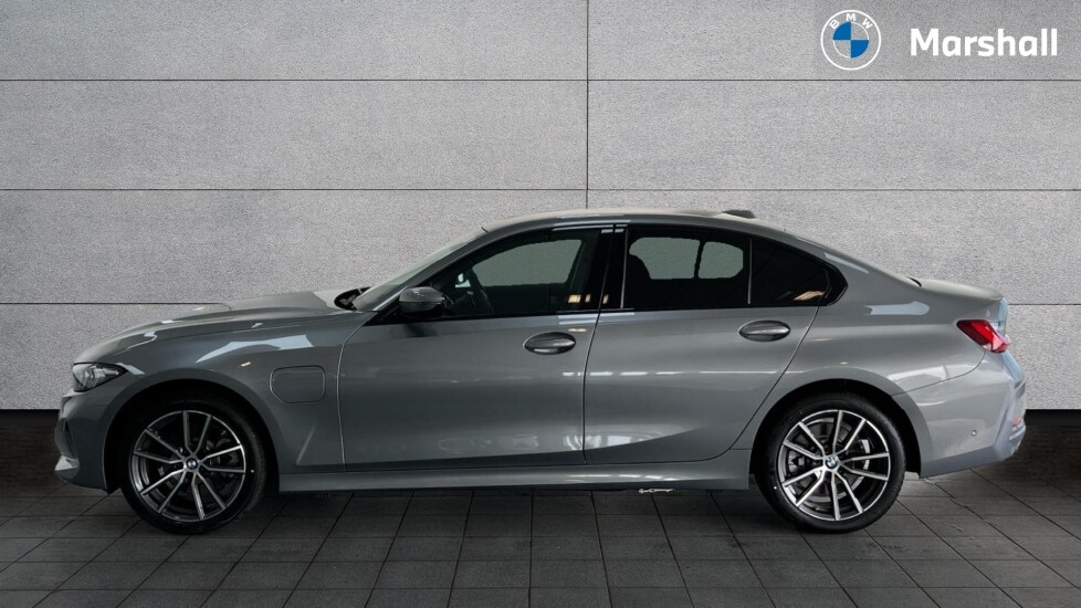 Used BMW 3 Series 2025 for sale - 75943454: Photo 24