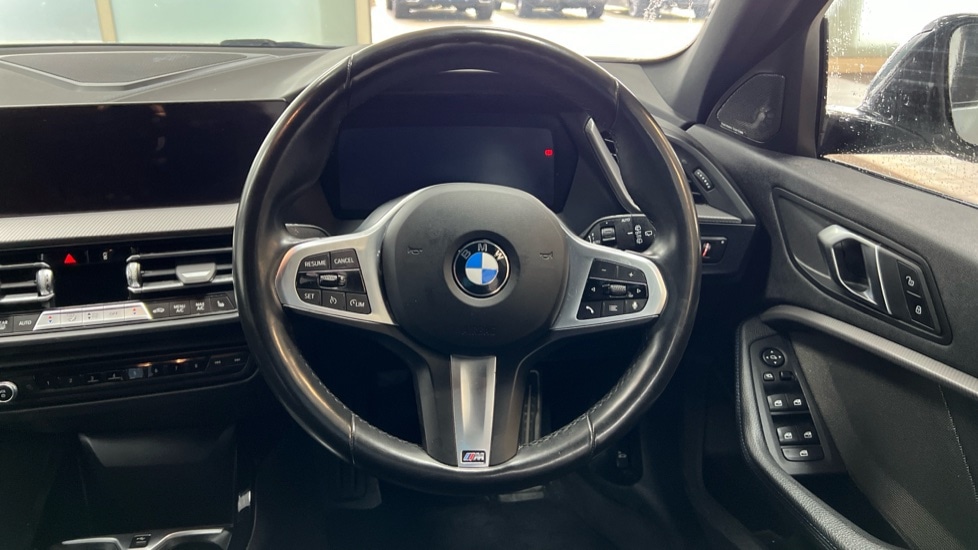 Used BMW 1 Series 2024 for sale - 76015233: Photo 5