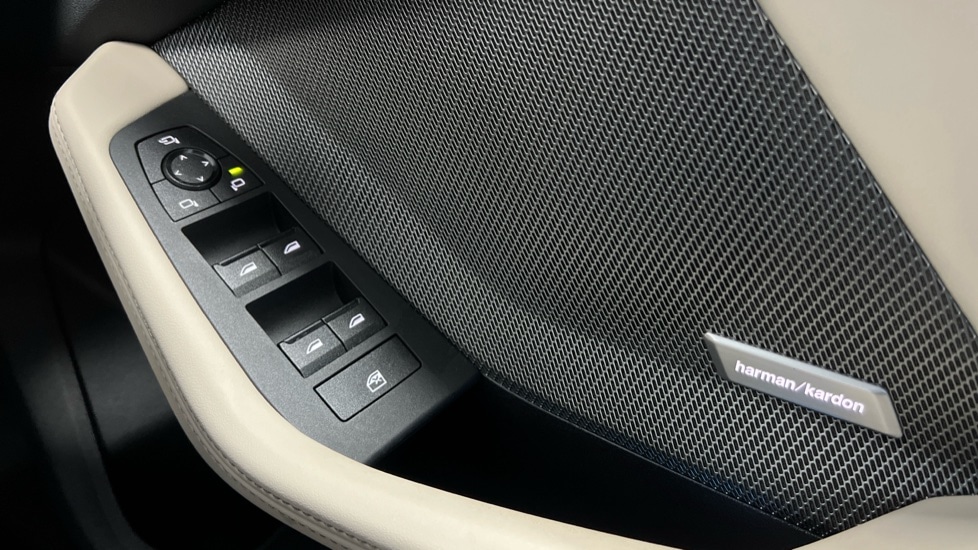 Used BMW 1 Series 2024 for sale - 76552487: Photo 36