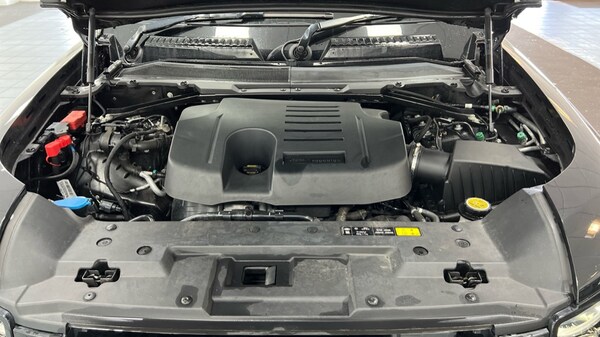 Used Land Rover Defender 2021 for sale - 76086683: Photo 16