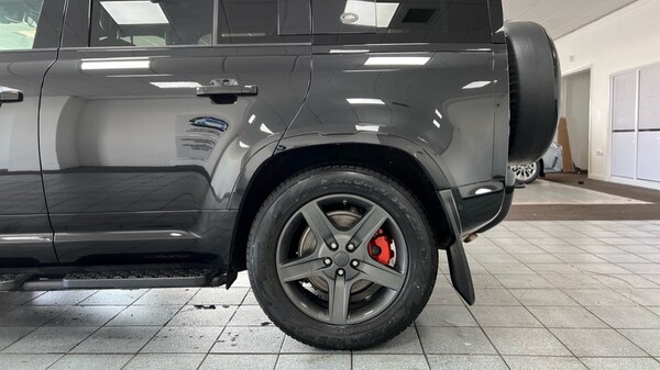 Used Land Rover Defender 2021 for sale - 76086683: Photo 18