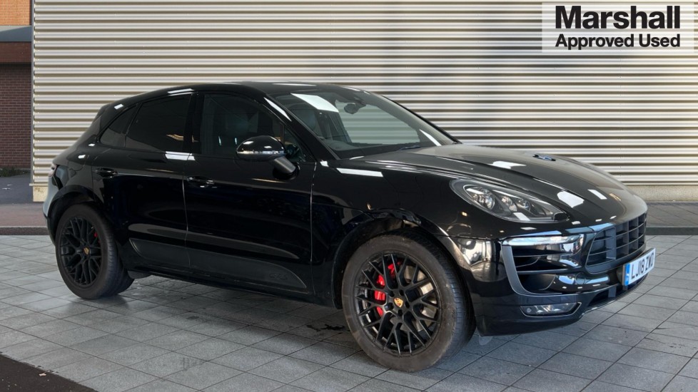 Used Porsche Macan 2018 for sale - 76780345: Photo 1
