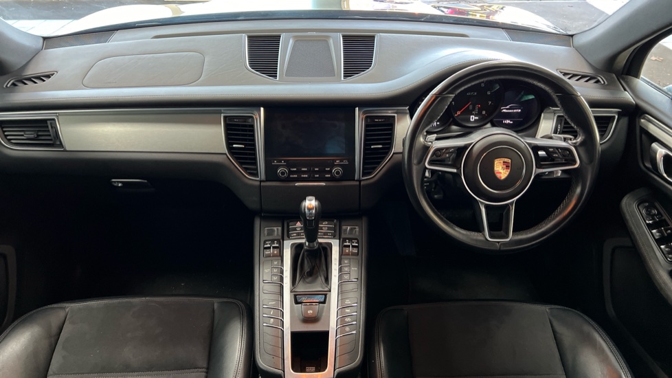 Used Porsche Macan 2018 for sale - 76780345: Photo 11