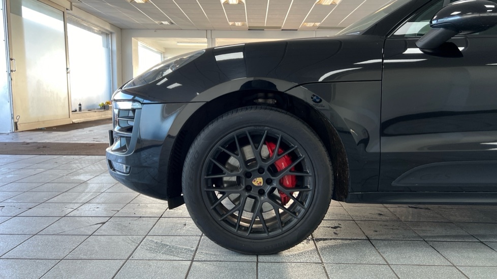 Used Porsche Macan 2018 for sale - 76780345: Photo 17