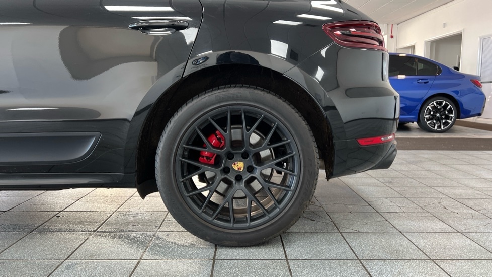 Used Porsche Macan 2018 for sale - 76780345: Photo 18