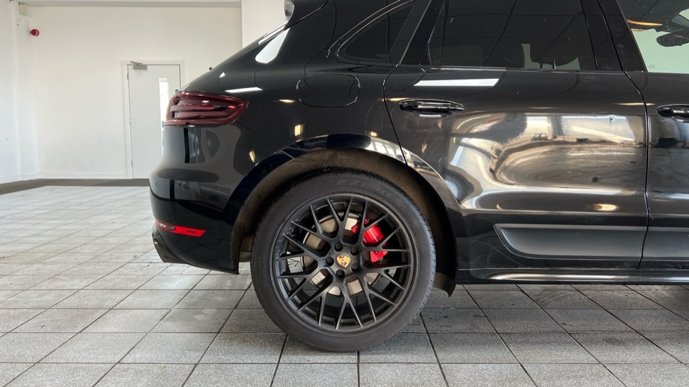 Used Porsche Macan 2018 for sale - 76780345: Photo 19