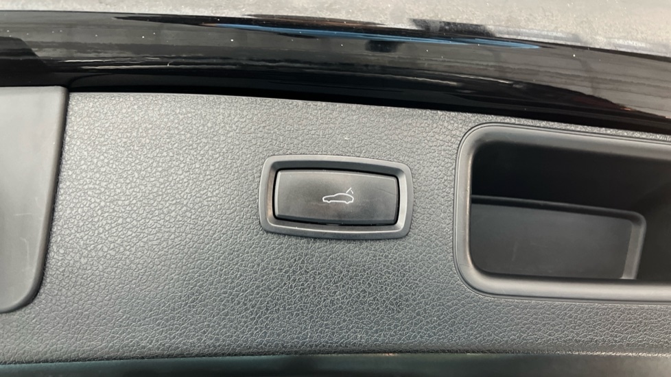 Used Porsche Macan 2018 for sale - 76780345: Photo 29