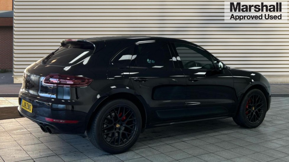 Used Porsche Macan 2018 for sale - 76780345: Photo 3