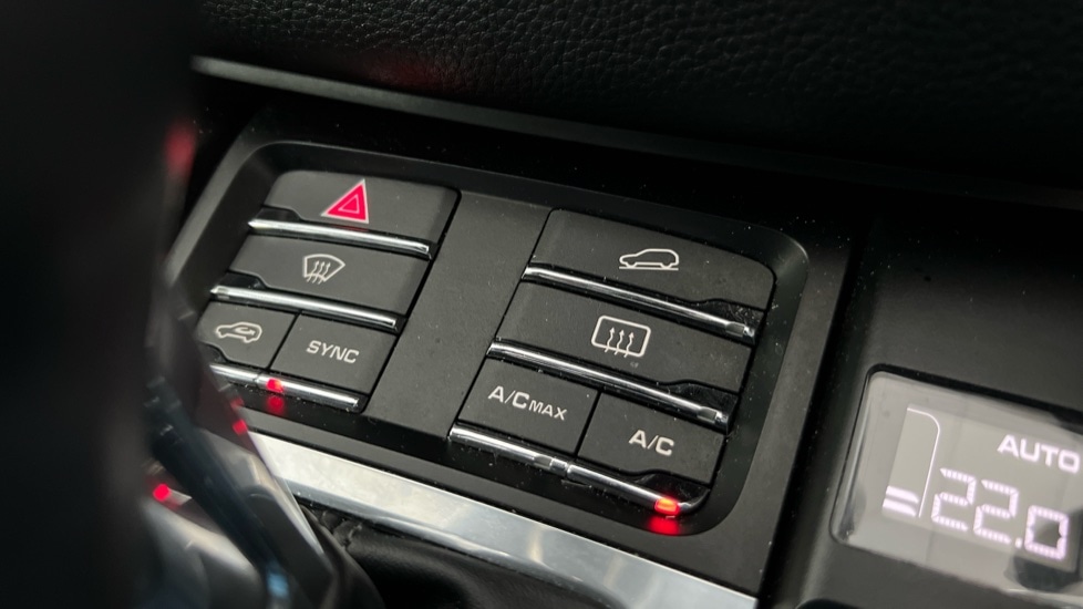 Used Porsche Macan 2018 for sale - 76780345: Photo 33