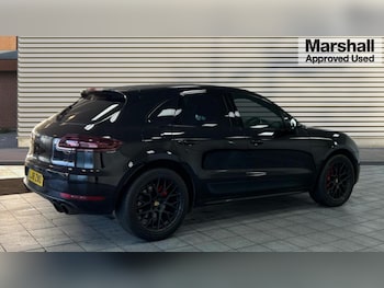 Used Porsche Macan 2018 for sale - 76780345: Photo