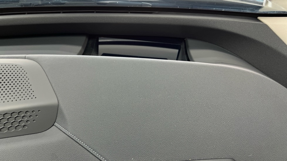 Used BMW iX 2025 for sale - 76312352: Photo 39