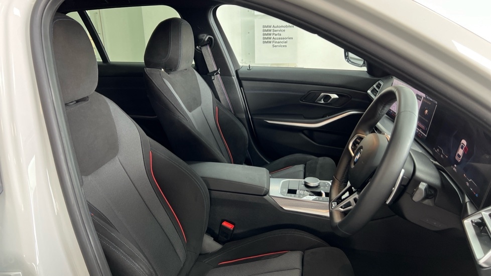 Used BMW 3 Series 2025 for sale - 76154758: Photo 11