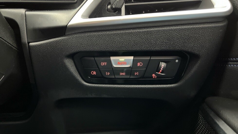 Used BMW 3 Series 2025 for sale - 76154758: Photo 38