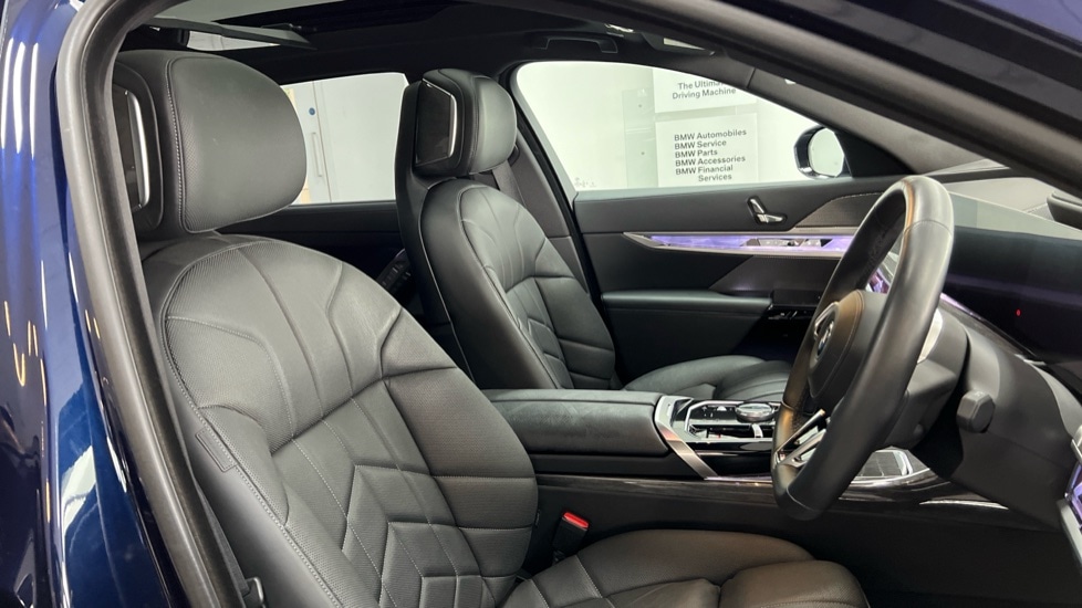 Used BMW i7 2023 for sale - 76393624: Photo 11