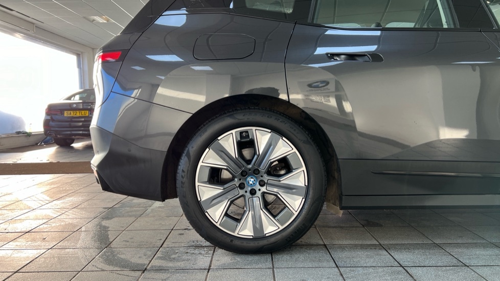 Used BMW iX 2022 for sale - 76466530: Photo 27