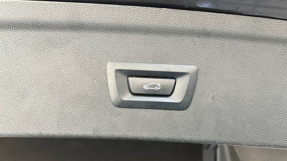 Used BMW iX 2022 for sale - 76466530: Photo 32