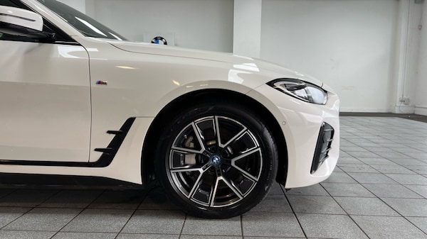 Used BMW i4 2022 for sale - 76183827: Photo 14