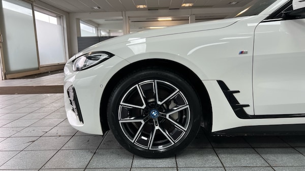 Used BMW i4 2022 for sale - 76183827: Photo 25