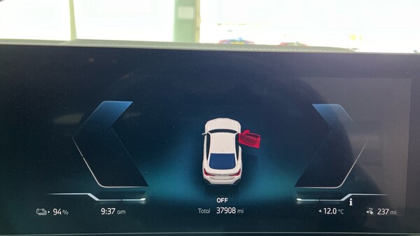 Used BMW i4 2022 for sale - 76183827: Photo 9