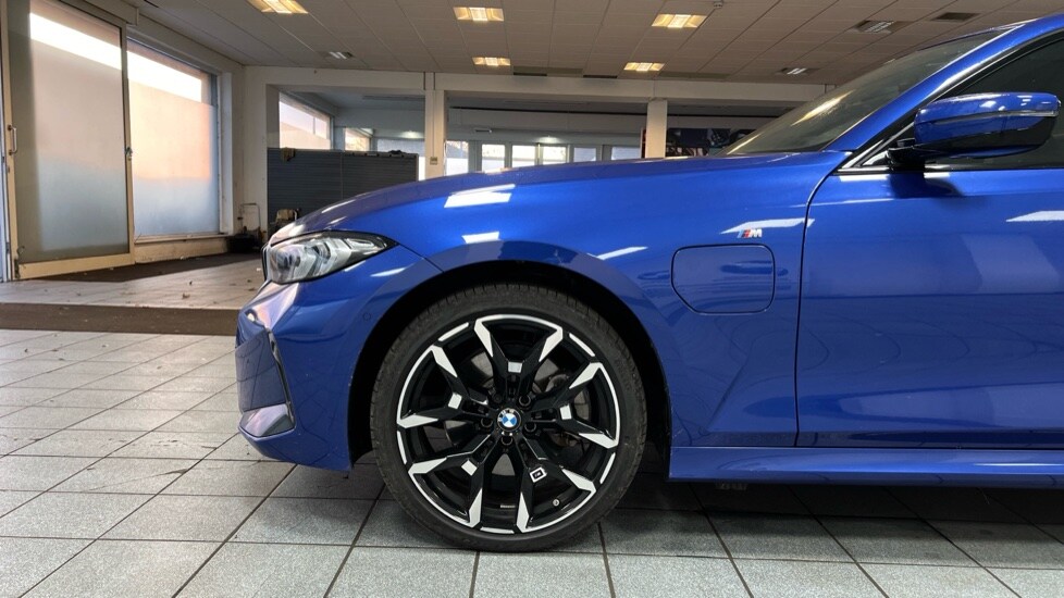 Used BMW 3 Series 2025 for sale - 76635703: Photo 25