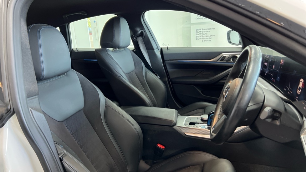 Used BMW i4 2022 for sale - 76393550: Photo 11