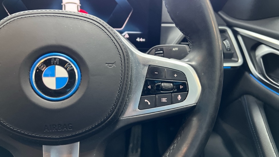 Used BMW i4 2022 for sale - 76393550: Photo 18